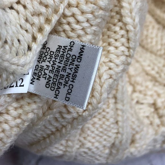 Banana Republic Extra Fine Merino Wool Cardigan Sweater Size Small M121 -11 - Picture 10 of 15